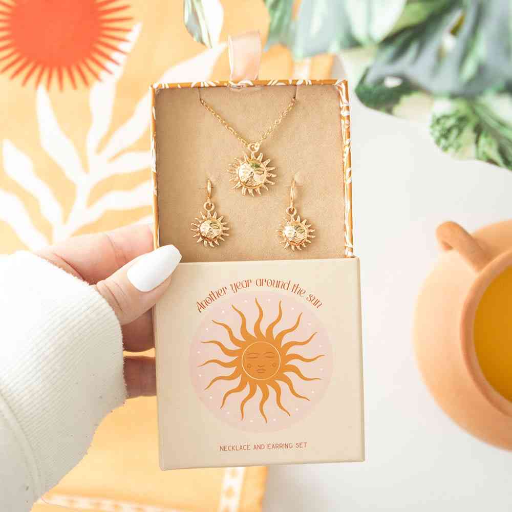 Something Different - Sun Earring and Necklace Set Sieraden set - Goudkleurig